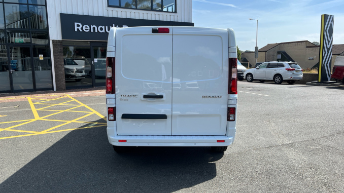 Renault Trafic Swb Diesel SL30 Blue dCi 150 Extra [Safety] Van EAG9 - Image 11
